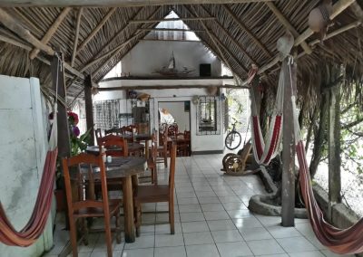 hotel la cabaña del viajero izabal guatemala (14)