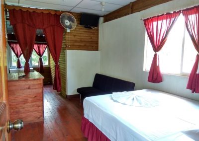 hotel la cabaña del viajero izabal guatemala (25)
