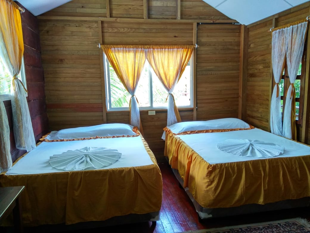hotel la cabaña del viajero izabal guatemala (29)